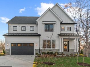 2006 Freedom Ln, Falls Church, VA 22043