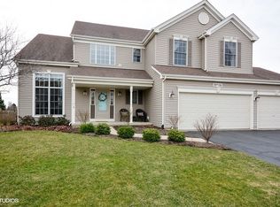 39W581 S Hyde Park, Geneva, IL 60134