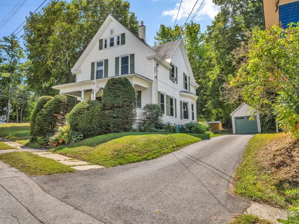 37 Hillcrest Street, Auburn, ME 04210