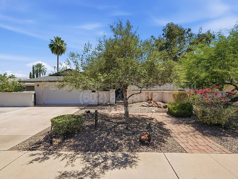 207 E El Caminito Dr — Photo 41