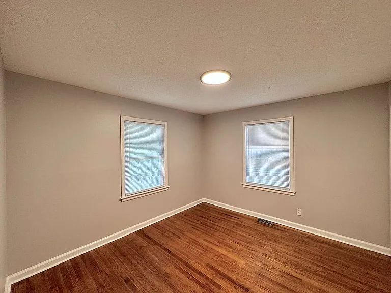 2420 Milburnie Rd — Photo 13