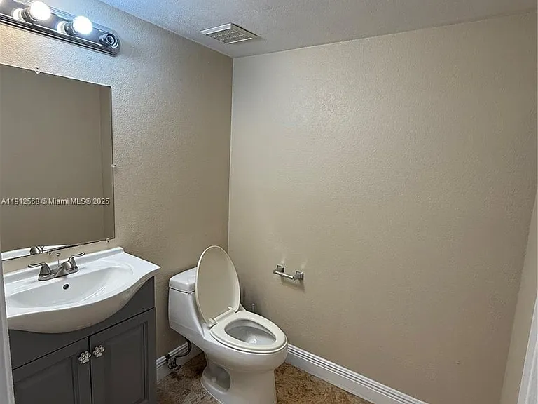 3745 NE 171st St #40 — Photo 10