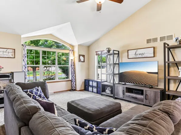 808 Hanksfield Pl, Prairie Du Sac, WI 53578