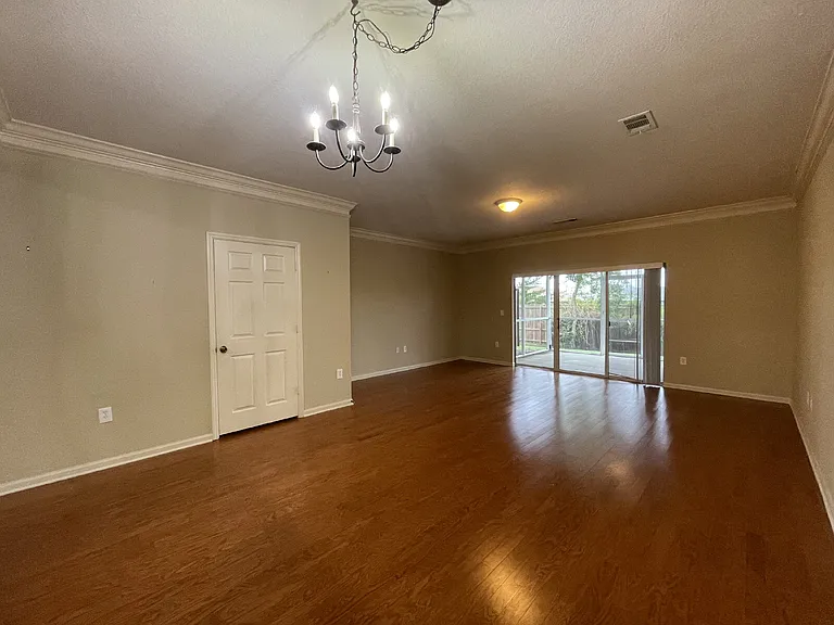 806 Baldwin Rowe Cir #1 — Photo 21