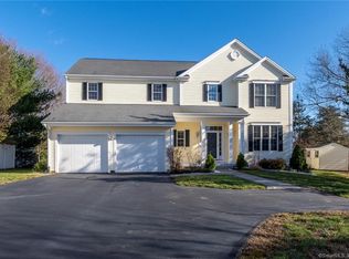 57 Saddle Hill Rd, Manchester, CT 06040