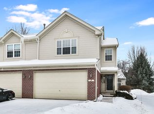 7 Shade Tree Ct, Algonquin, IL 60102