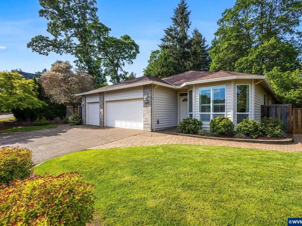 1857 Webster Dr SE, Salem, OR 97302