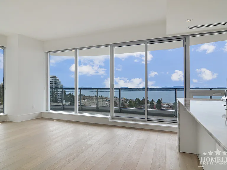 1500 Martin St #1306 — Photo 9