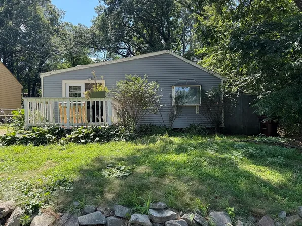 32 Hamilton Ter, Georgetown, MA 01833