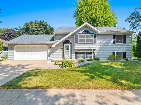 3024 E Forest St, Appleton, WI 54915