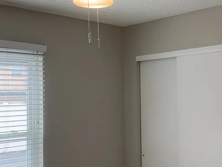 2808 W Azeele St #107 — Photo 5