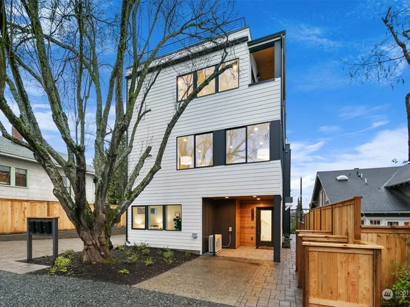 3911 B Eastern Avenue N, Seattle, WA 98103