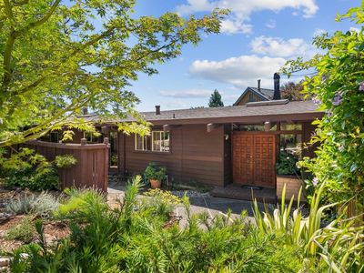 100 Toyon Drive, Fairfax, CA, 94930