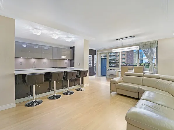 2940 W 5th St APT 6F, Brooklyn, NY 11224