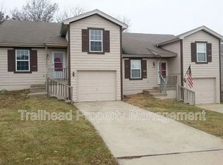 7424 N Hunter Ct, Kansas City, MO 64158