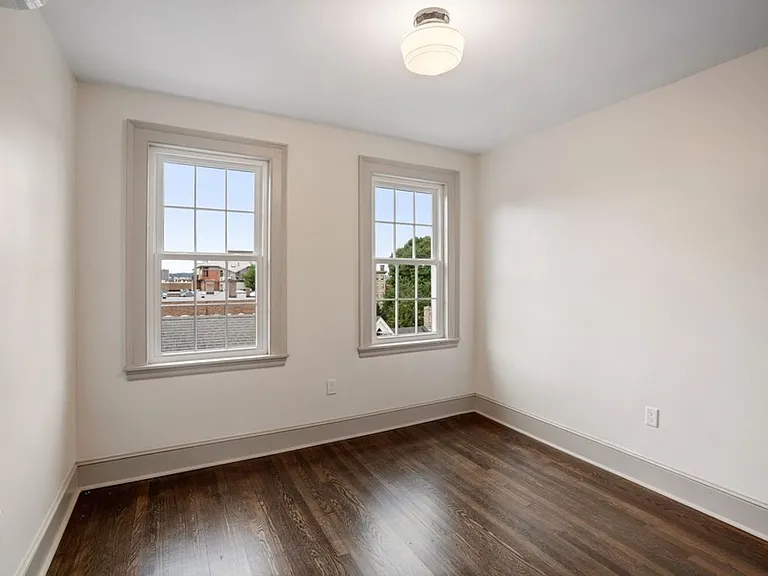 10 Dana St #7 — Photo 3