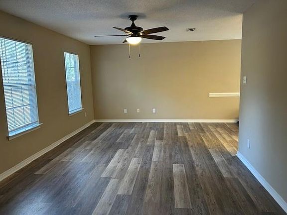 5th image of 2515 Gill Rd