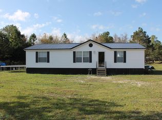 72 Reserve Dr, Nashville, GA 31639