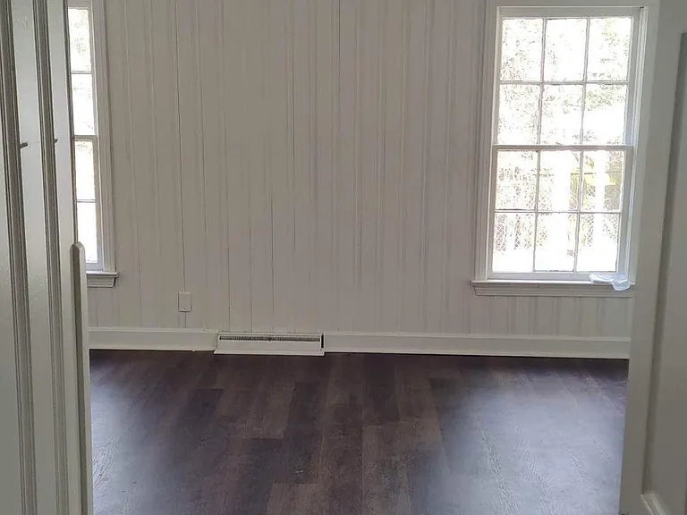 7421 Queenstown Ave — Photo 8
