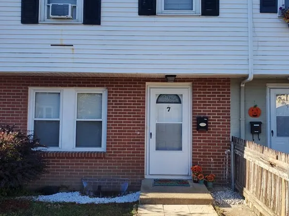 7 Delford St, Roslindale, MA 02131