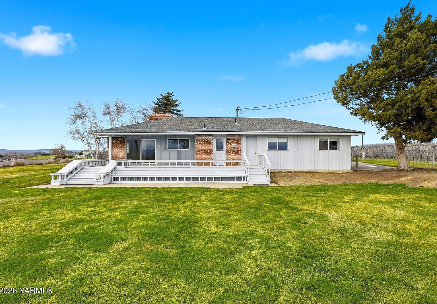 7753 Yakima Valley Hwy, Zillah, WA 98953 | Zillow