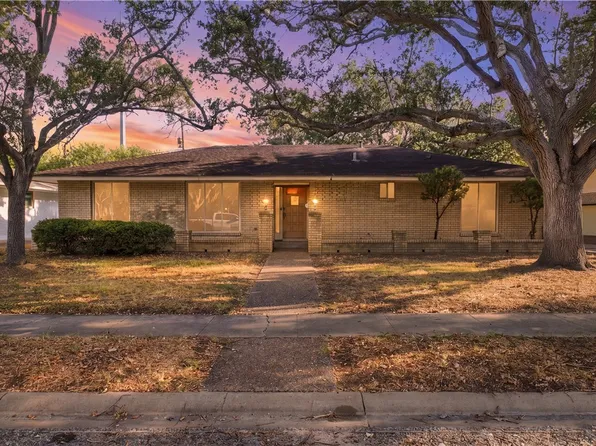 5050 Olympia Dr, Corpus Christi, TX 78413