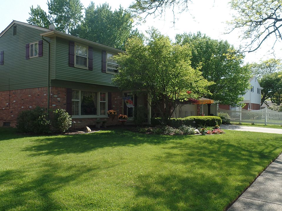 1st image of 30235 Mason St