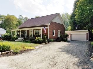 1635 Old Smithfield Rd, North Smithfield, RI 02896