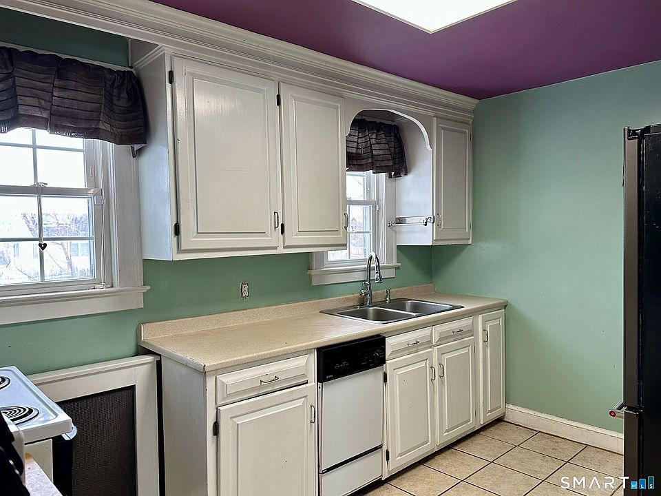 1st image of 488 Parker Avenue South
