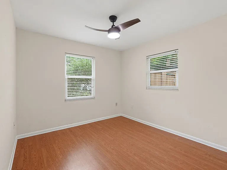 3309 NW 18th St — Photo 14