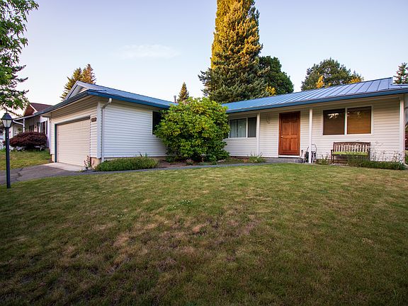 2nd image of 11008 156th Pl NE