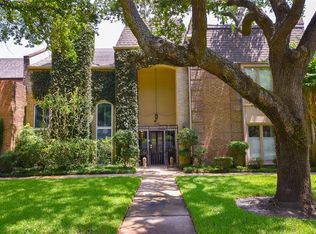 438 E Fair Harbor Ln, Houston, TX 77079