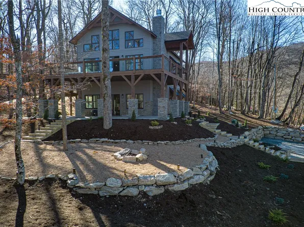 103 West Pond Creek Road, Beech Mountain, NC 28604