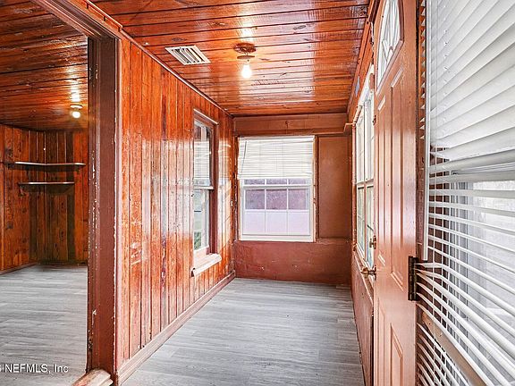 5th image of 1165 W 24TH Street