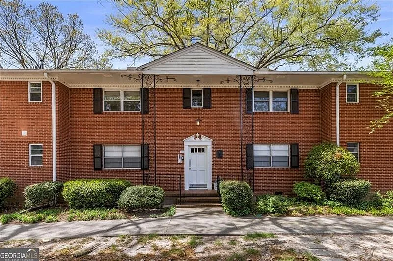 2 bed, 2.0 bath, 1200 sqft, $1,650 — Photo 1