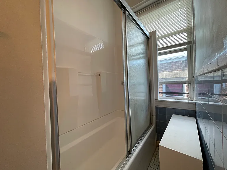 47 Park Vale Ave #10 — Photo 10