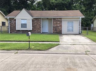 643 Turtle Creek Ln, Saint Rose, LA 70087