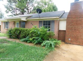 6445 Tulane Rd, Horn Lake, MS 38637