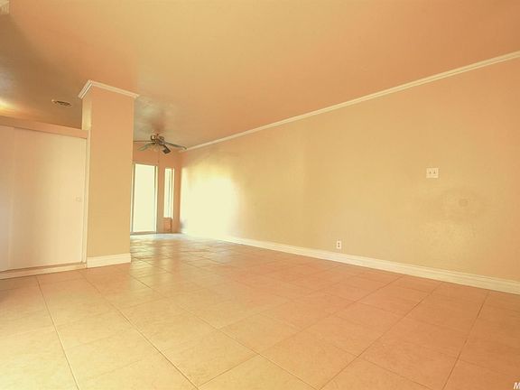 5th image of 2128 Winafred St