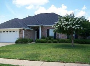 215 Melissa Ln, Bossier City, LA 71112