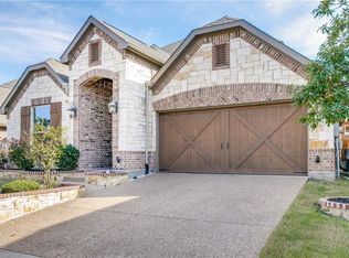 816 River Oak Ave, Euless, TX 76039