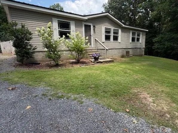 81 Windwood Dr, Haleyville, AL 35565