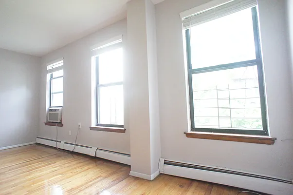 Rented by Nest Seekers International | media 4
