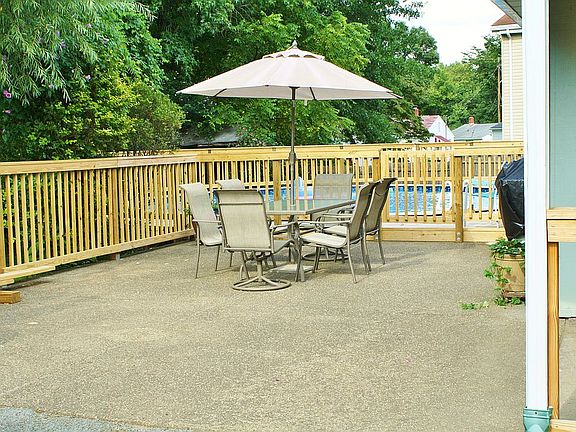 3rd image of 636 Bounds Cir