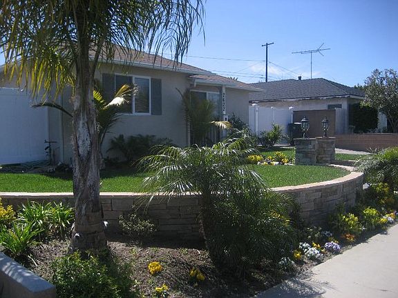 4th image of 2622 Dalemead St