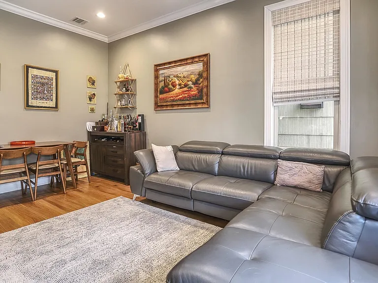 125 Oak St #1 — Photo 11