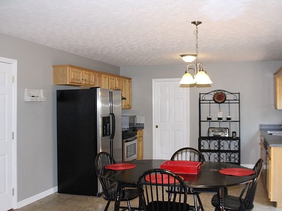 5th image of 160 Kayla Brooke Ct