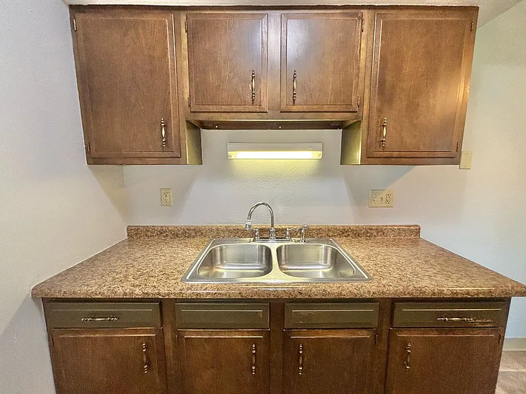 Breckenridge Davenport Apartments — Photo 44
