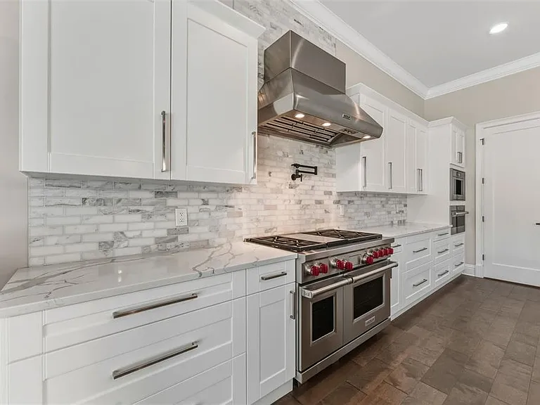 481 W Davis Blvd — Photo 14