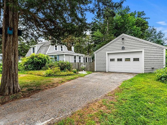 3rd image of 62 Cottage Rd